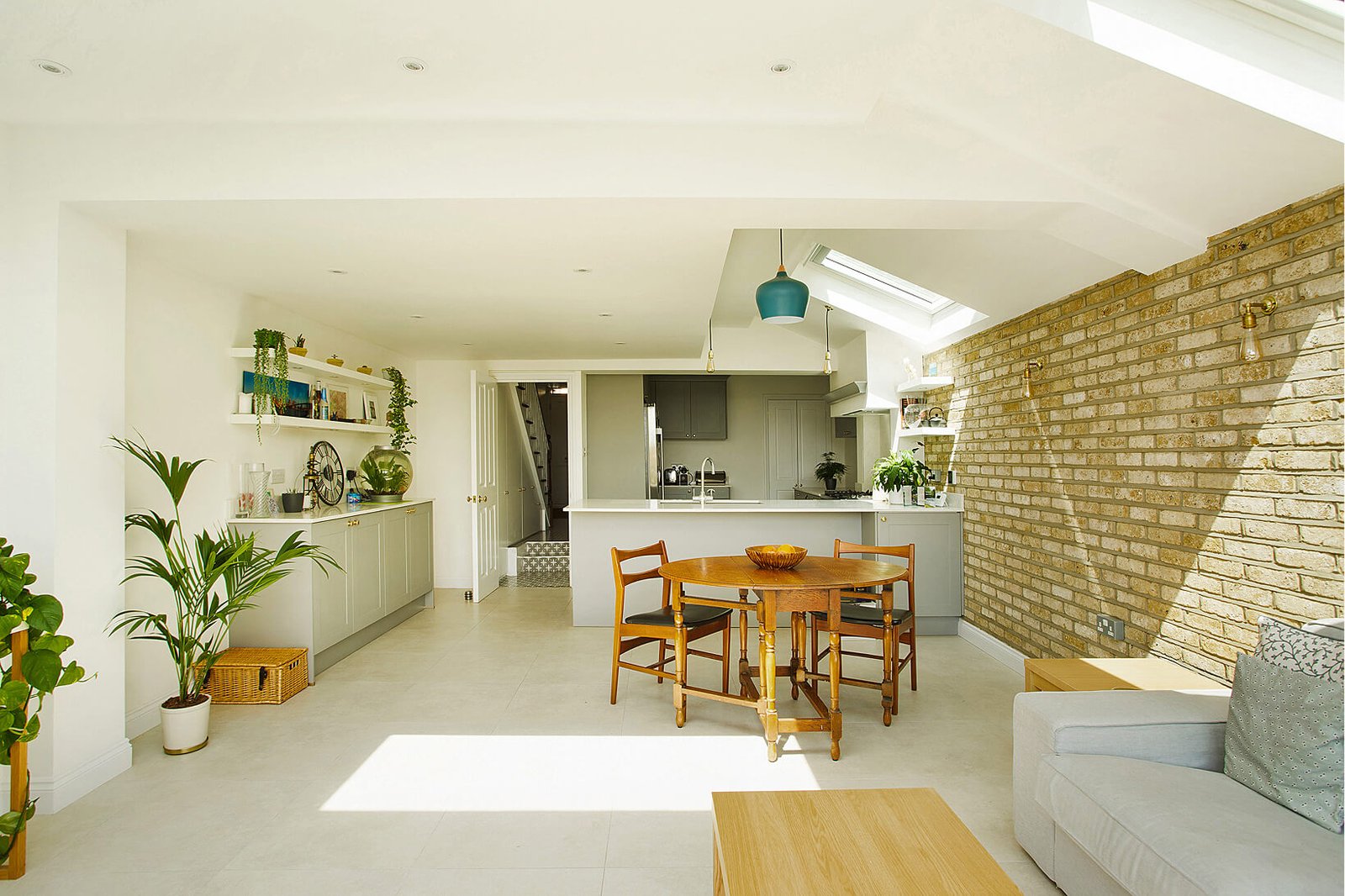 Handmade Cotswolds Shaker Kitchen